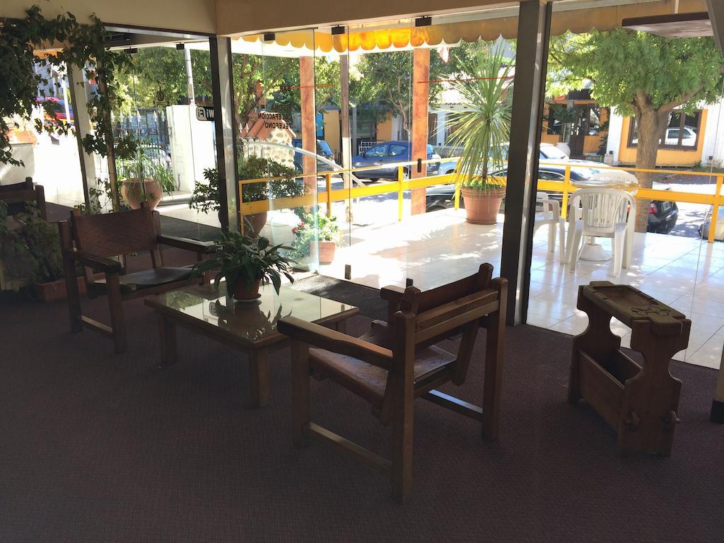 Hotel Cordoba Вилья-Карлос-Пас Экстерьер фото